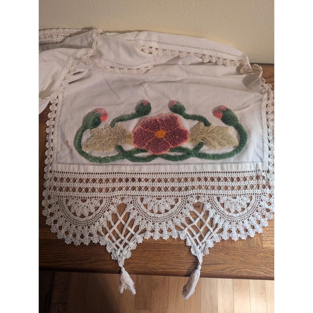 Vintage Floral Hand Tufted Chenille Linen Table Runner Crochet Edge 60" x 20" - Picture 4 of 4